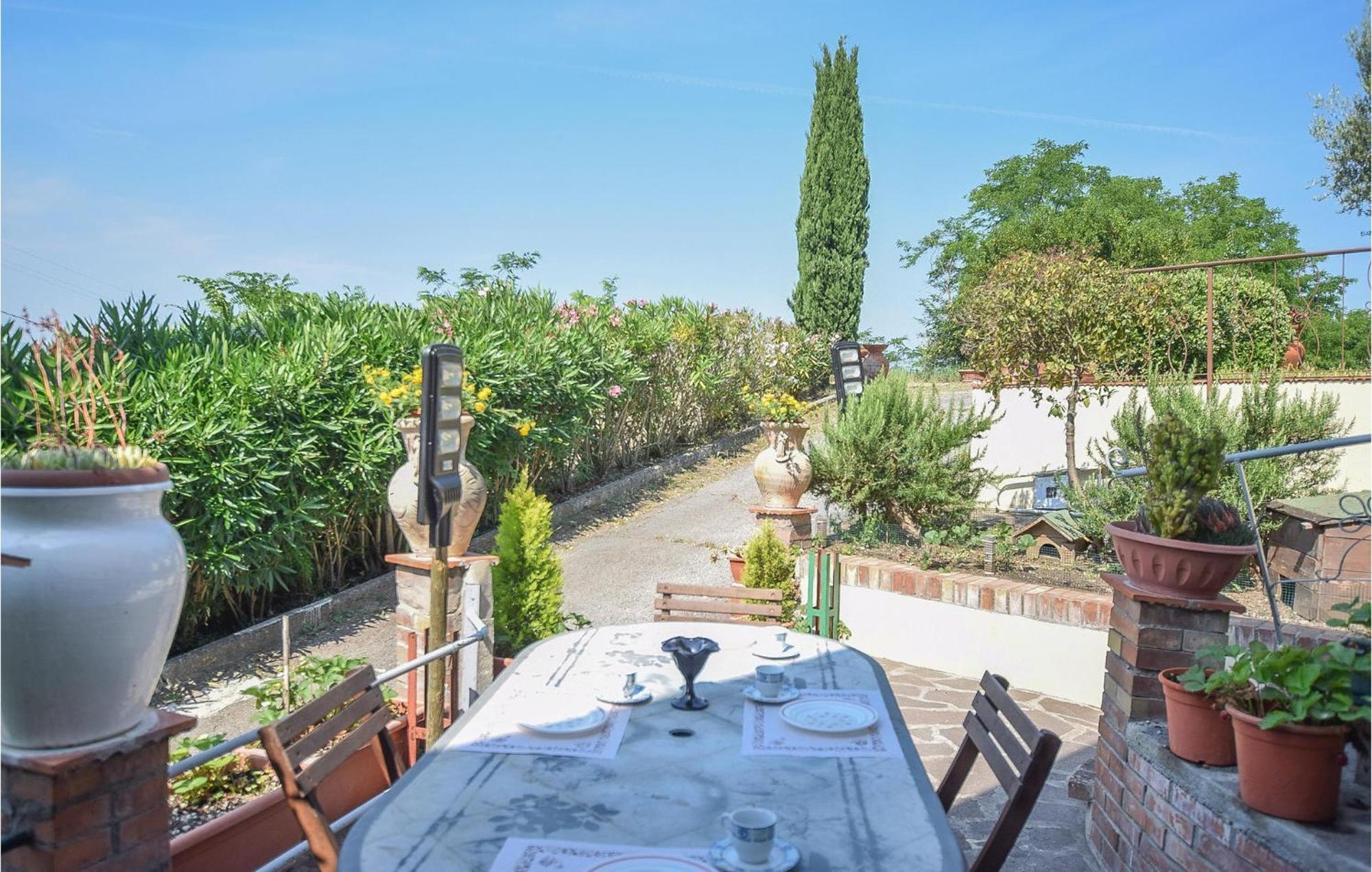 Awesome Home In Montefoscoli With Wifi Exterior foto